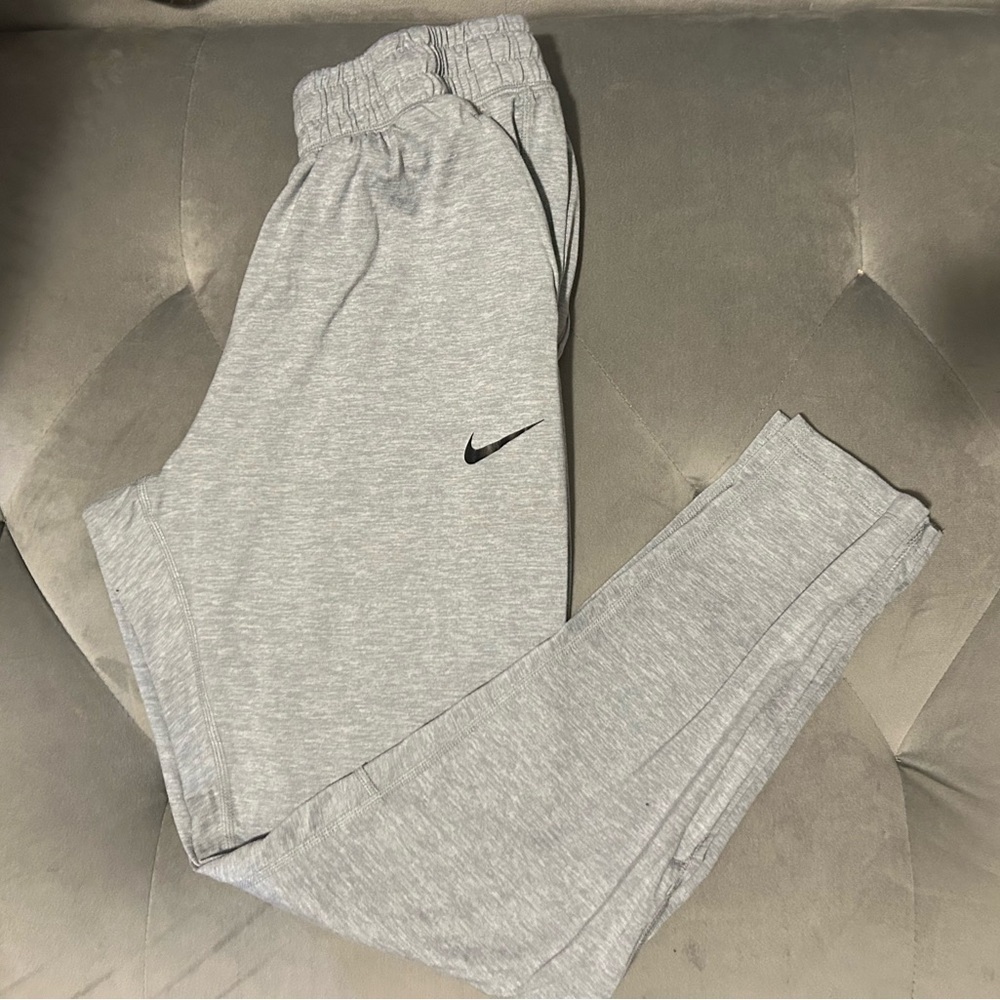 Nike Ankle Zip Pants with‎ Zippered Pockets